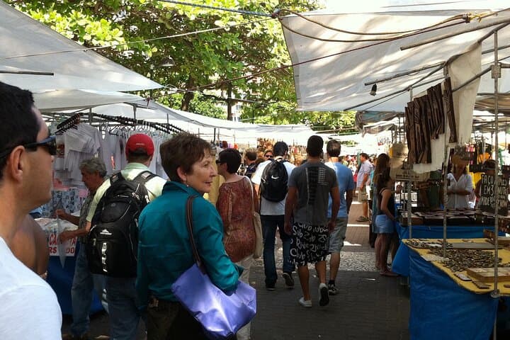 Ipanema Hippie Fair Guided Visit: Sunday Market, Crafts & Caipirinha photo 6