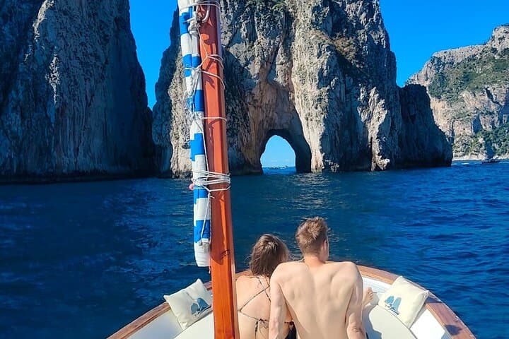 Capri Boat Tour: Faraglioni, Natural Arch & Spritz Cruise photo 6
