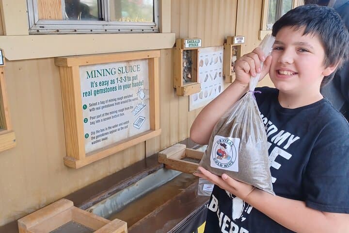 Crystal Gold Mine Tour with Motherlode Combo Deal — Kellogg Idaho Mining Experience photo 3
