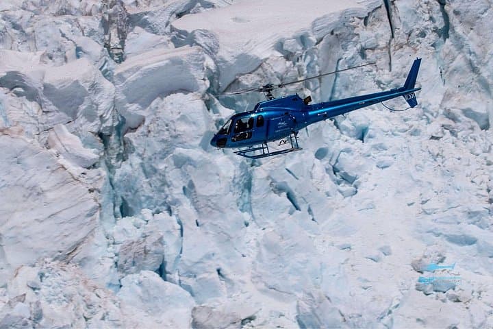 90-Minute Helicopter Flight Over Franz Josef Glacier: Snow Landings & Mount Cook Views photo 4