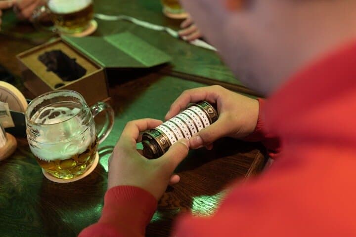 Prague Beer Escape: Private Future-Prohibition Walking Game photo 5