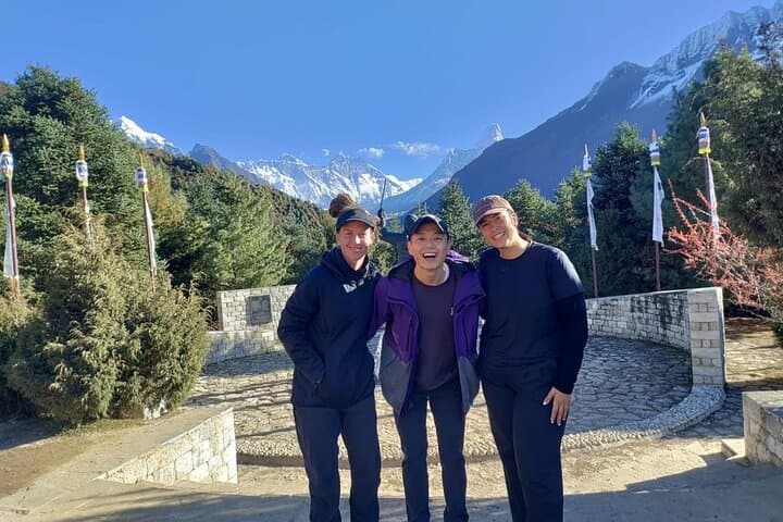 Everest Base Camp Trek for Beginners — 11-Day Guided Itinerary & Acclimatization Tips