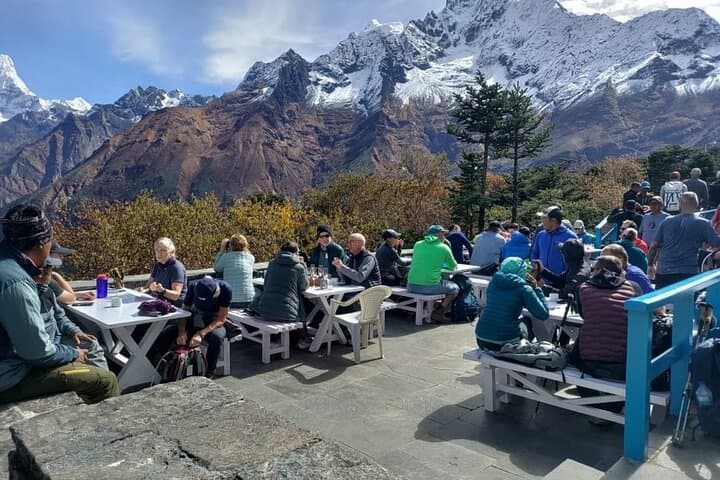 Everest Base Camp Trek for Beginners — 11-Day Guided Itinerary & Acclimatization Tips photo 4