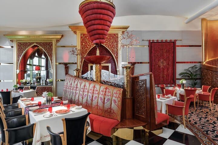 Dining at Al Iwan: Inside the Iconic Burj Al Arab Experience photo 6