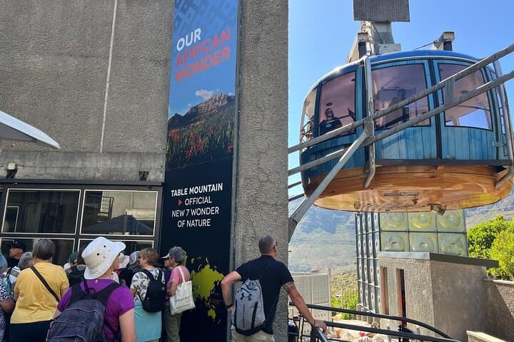 Cape Town City Sightseeing and Table Mountain Day Tour: Bo‑Kaap, Cableway & AFROGEM