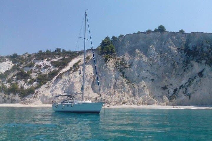 Full-Day Sailing from Argostoli: Swim Stops, Cliffs & Kefalonian Lunch