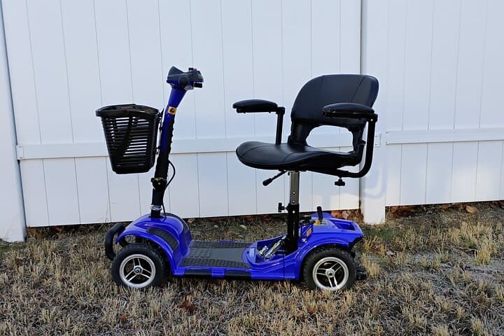 Mobility Scooter Rental Western Massachusetts & Northern Connecticut — Hotel Delivery and 24/7 Support photo 1