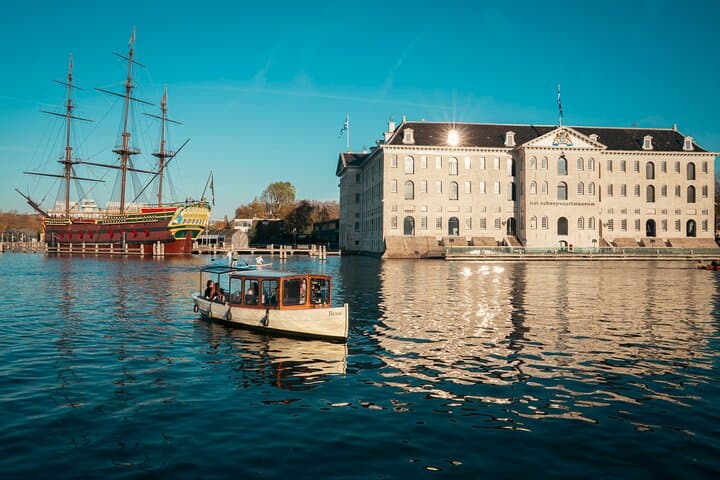 Private Amsterdam Canal Cruise: 2-Hour Double WOW Electric Boat Tour