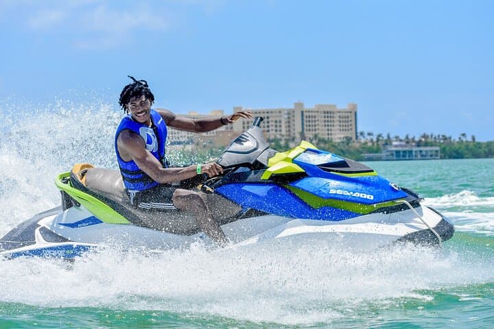WaveRunner Rentals in Cancun Nichupte Lagoon — 30-Min Jet Ski Adventure photo 4
