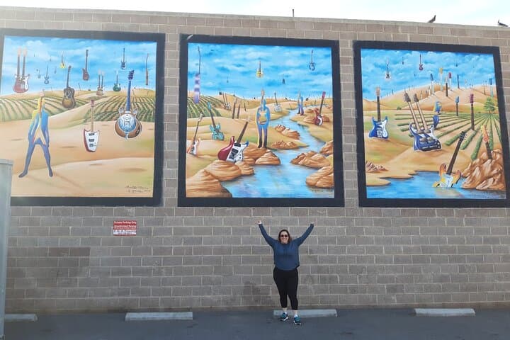 Bakersfield Scavenger Hunt: Self-Guided Walking Tour of Downtown photo 2
