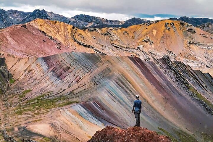 Full-Day Palcoyo Rainbow Mountain Tour from Cusco with Breakfast & Lunch