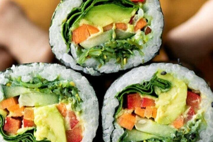 Hand-Rolled Sushi Class in NYC: Make Spicy Tuna, Veggie Maki & Salmon Avocado photo 2