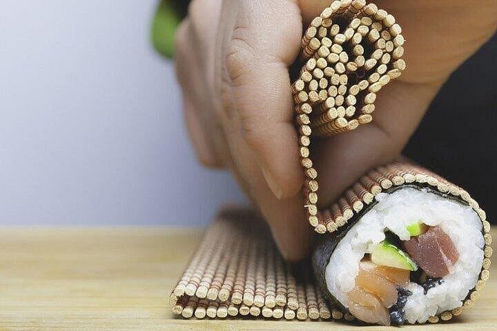 Hand-Rolled Sushi Class in NYC: Make Spicy Tuna, Veggie Maki & Salmon Avocado photo 3