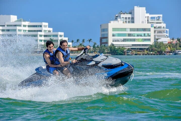 WaveRunner Rentals in Cancun Nichupte Lagoon — 30-Min Jet Ski Adventure photo 3