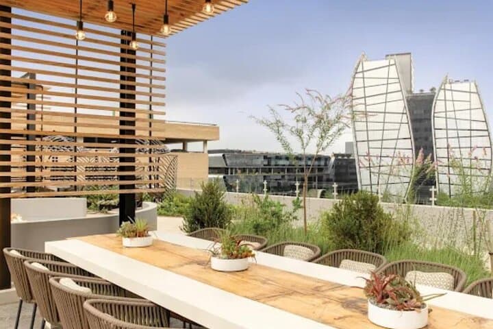 Johannesburg Rooftop Hopping: Skyline Bars, Sunsets & Nightlife photo 6