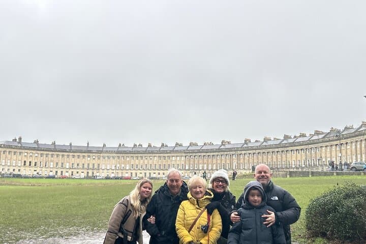 Bath Scavenger Hunt: Interactive Self-Guided Walk Through Roman Baths & Royal Crescent