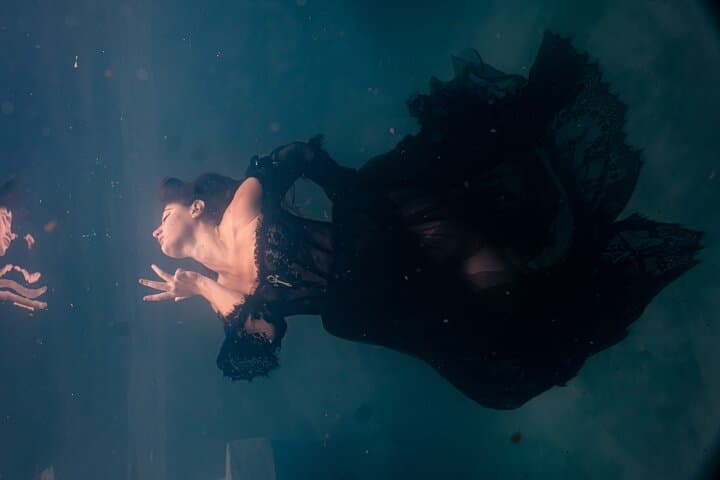 Underwater Photoshoot in Tulum: Private Villa Water Portrait Experience photo 5