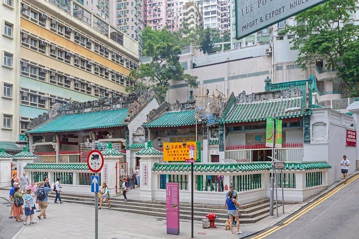 Solve a Murder on Hong Kong's Neon Streets — Outdoor Detective Escape Game photo 3