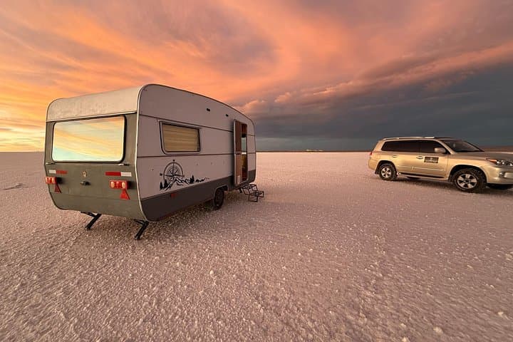 Sleep Under the Milky Way: Deluxe Camping on the Uyuni Salt Flats