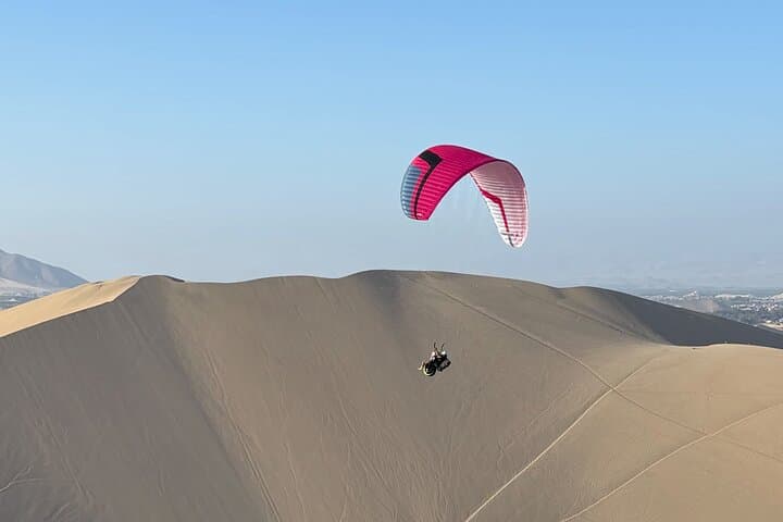 Paragliding Over the Peruvian Desert: Huacachina Dune Flights photo 2