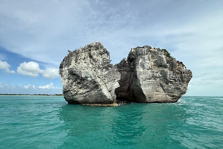 Providenciales Full-Day Private Snorkel & BBQ Charter — Little Water Cay to Sandbar Lunch photo 3