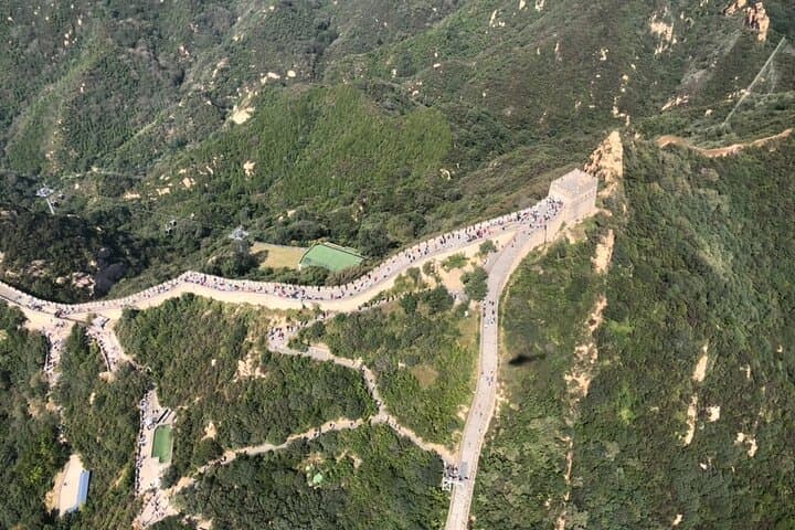 Helicopter Flight Over Badaling Great Wall — Private Aerial Tour from Beijing photo 4