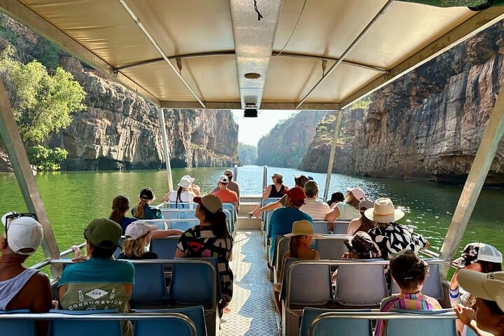 2-Day Kakadu Highlights Tour — Corroboree Billabong, Ubirr, Maguk & Gunlom