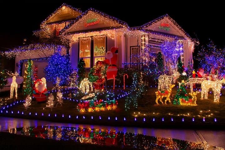 St. Petersburg Holiday Lights Golf Cart Tour — Downtown St. Pete Evening Ride photo 2