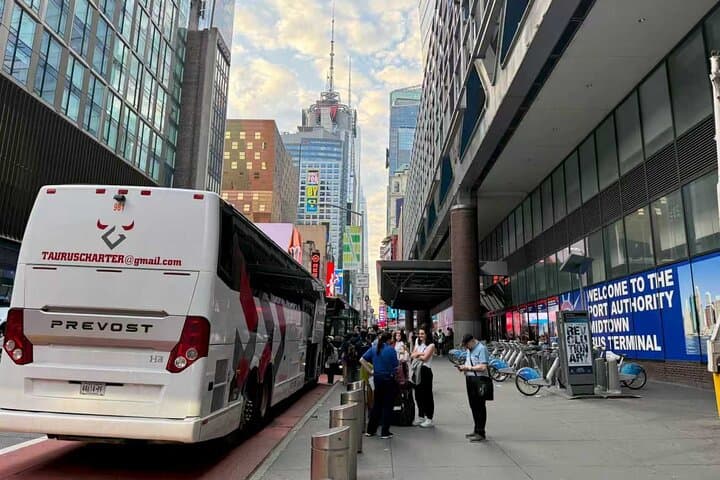 Manhattan Half-Day Guided Bus Tour — See 8–13 Landmarks in 4 Hours photo 6