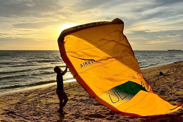 Learn Kitesurfing & Windsurfing at Na Jomtien Beach, Pattaya — Beginner Lessons