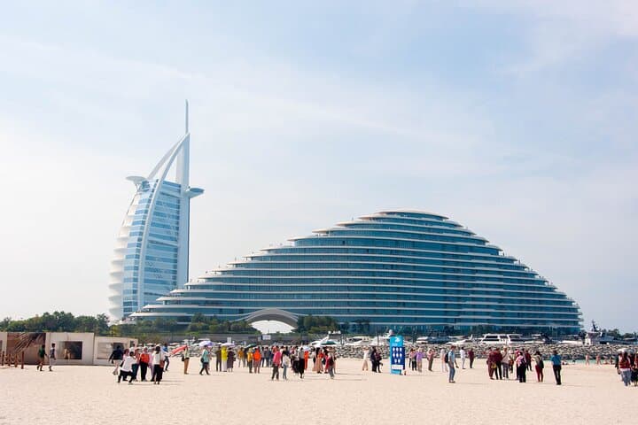Snapshot Tour of Dubai: Atlantis & Jumeirah Photo Stops
