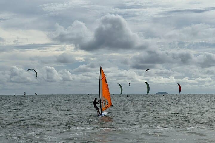 Na Jomtien Kitesurf & Windsurf Beginner Experience — Pattaya Windsurfing Lessons photo 5