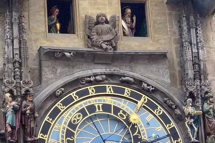 Prague History Highlights and Loreta Monastery Walking Tour photo 6