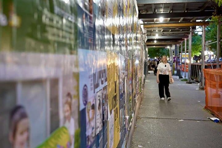 Hassidic Williamsburg Self-Guided Audio Tour — Explore Yiddish Brooklyn by Foot photo 4