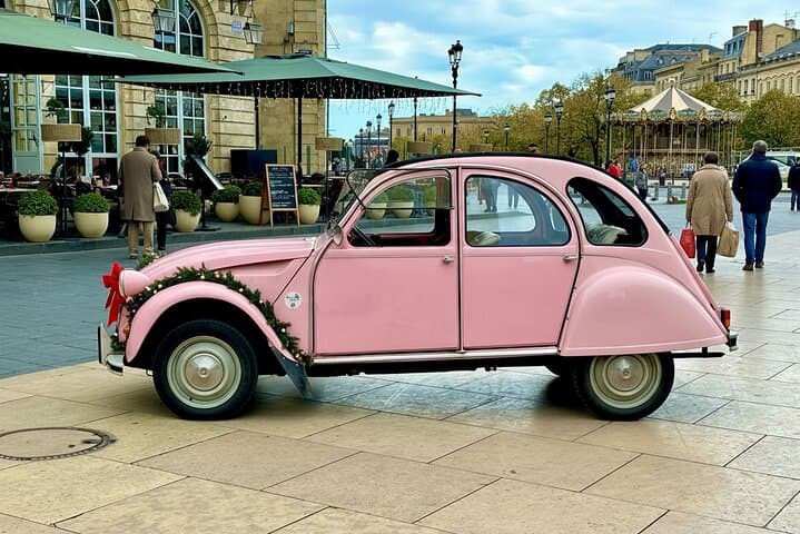 Bordeaux by Night in a Citroën 2CV: Illuminations Tour with Gifts