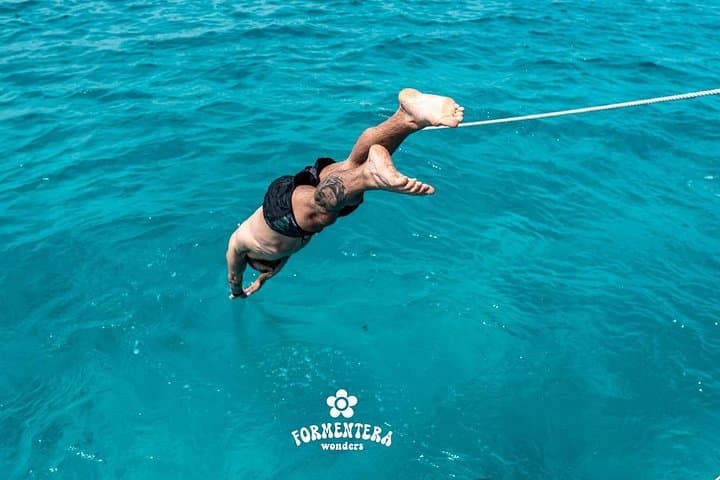 Formentera 360 Cruise: All‑Inclusive Day Trip and Sunset Party from Ibiza photo 4