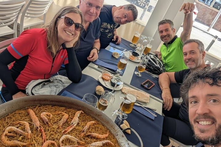 Valencian Tuscany by Bike: Guided Wine Tasting & Vineyard Ride from Valencia