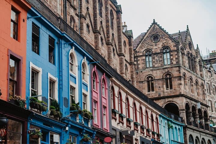 Edinburgh Private Walking Tour: Highlights & Hidden Gems with a Local photo 2