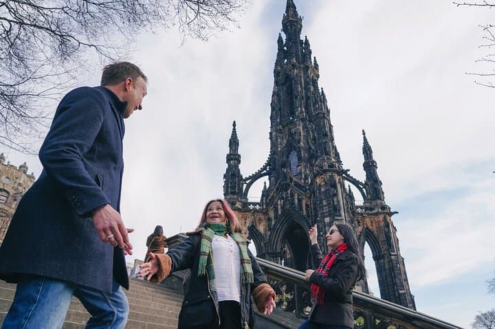 Edinburgh Private Walking Tour: Highlights & Hidden Gems with a Local photo 3