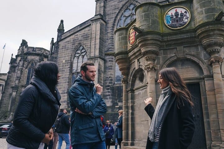 Edinburgh Private Walking Tour: Highlights & Hidden Gems with a Local photo 4