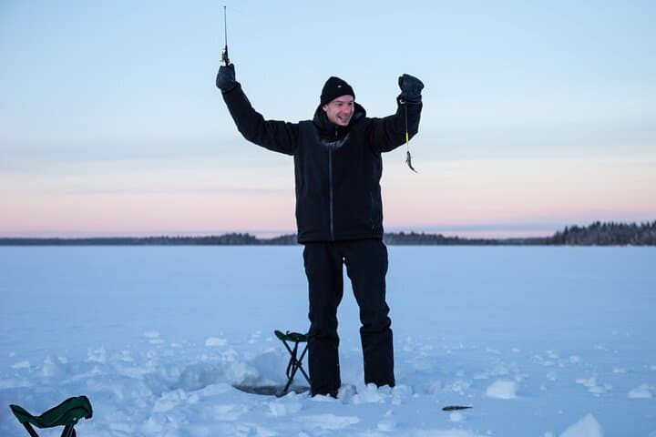 Levi Ice Fishing: Small-Group Perch Fishing Experience in Lapland photo 2