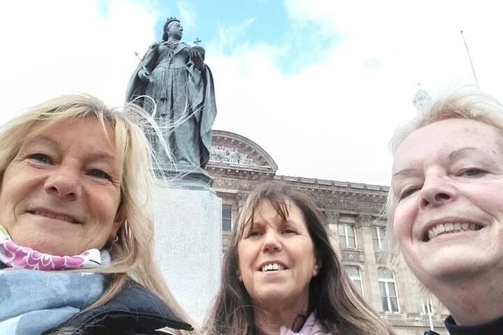 Birmingham Scavenger Hunt: Interactive Urban Walking Tour Through St. Philip's and the Museum photo 3
