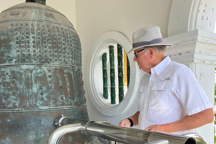 Penang Hill & Kek Lok Si Private Tour — Fast-Lane Funicular and Temple Highlights photo 4