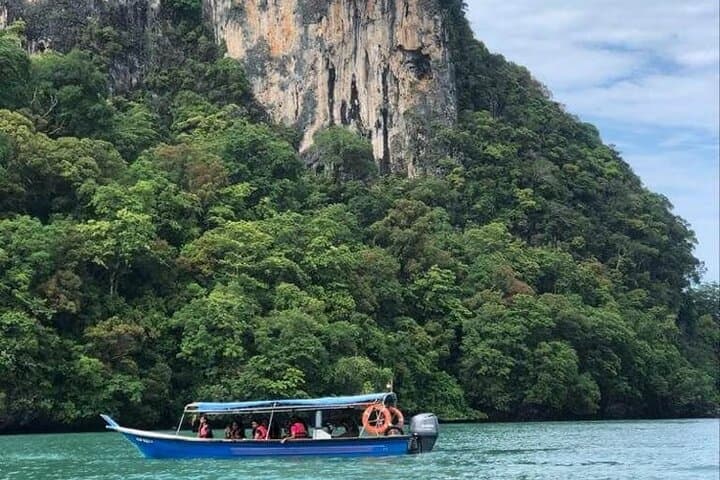 Langkawi Sunset Dinner Cruise: Island Views, BBQ & Hotel Transfer photo 3