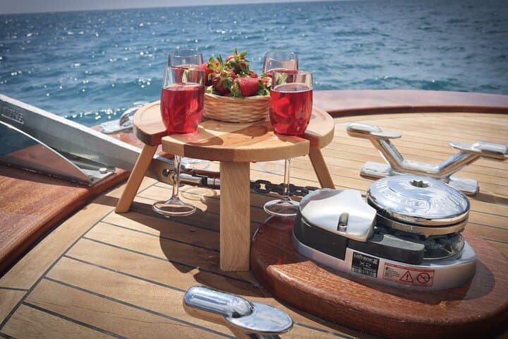 Private Boat Excursion Along the Amalfi Coast — Positano to Amalfi Day Cruise photo 2