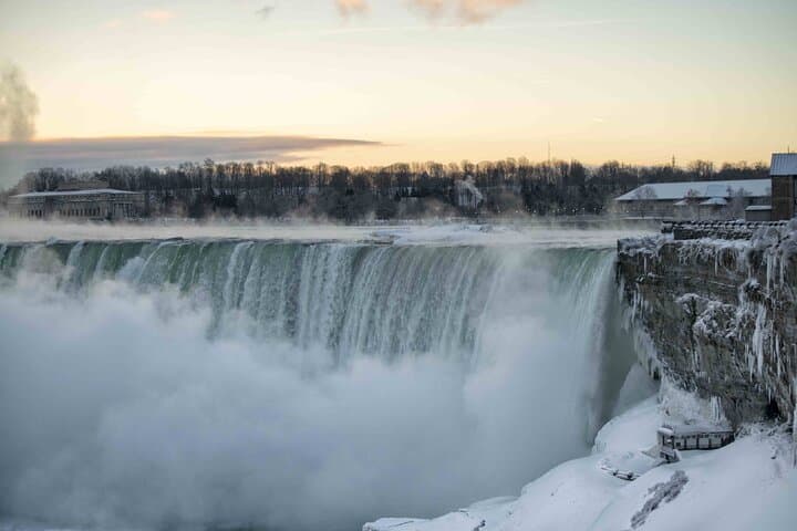 Niagara Falls Winter Tour: Guided 3-Hour Journey Behind the Falls & Butterfly Conservatory photo 2