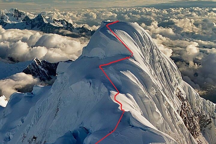 Summit Chopicalqui: 4-Day Expedition to 6,354 m in Peru’s Cordillera Blanca