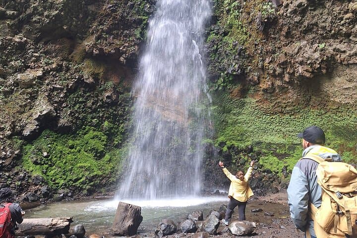Iztaccihuatl Legends & Nature: Bubble Waterfall Hike from Amecameca