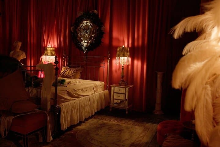 Oddyssey Manor at AREA15 Las Vegas: Immersive Cocktail Theatre Experience photo 5