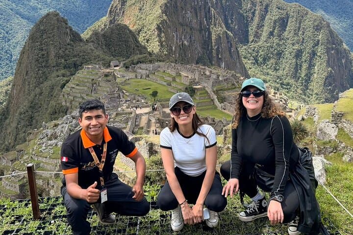 5-Day Cusco & Machu Picchu Tour: Sacred Valley, Moray & Maras